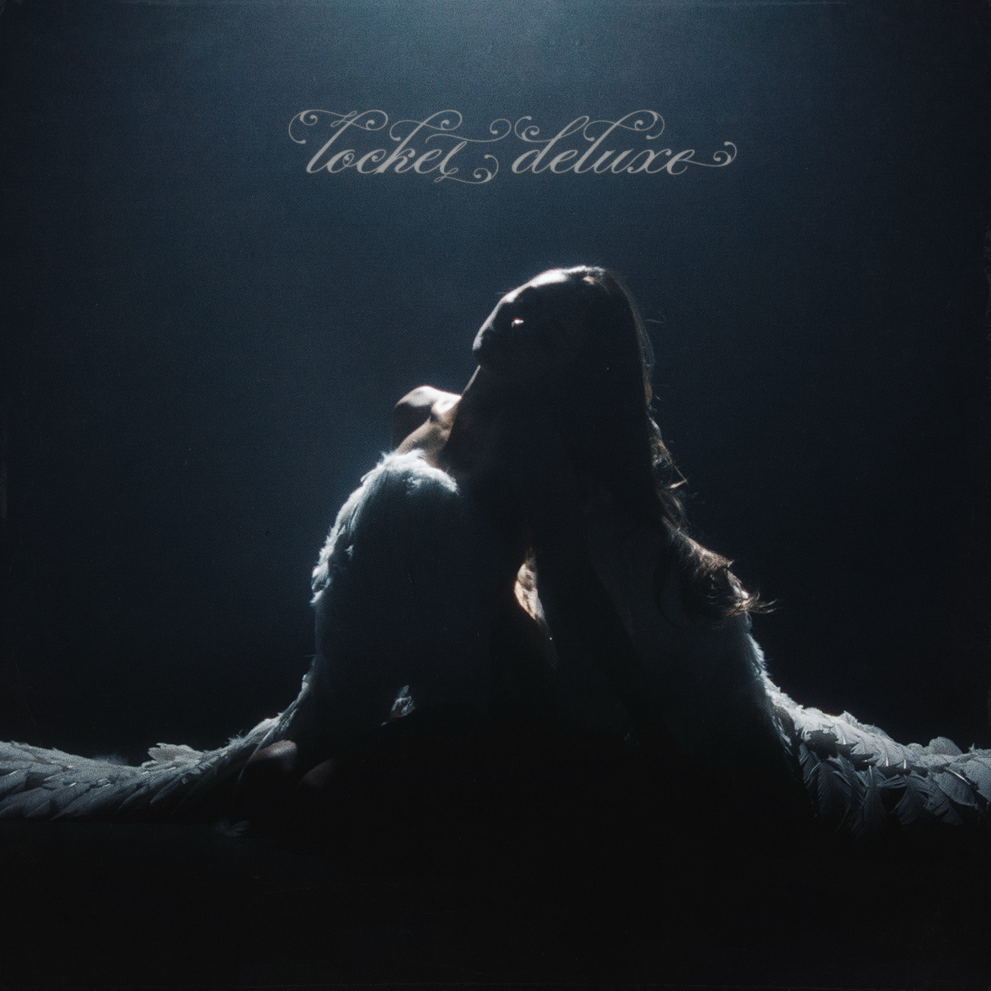 Locket (Deluxe)