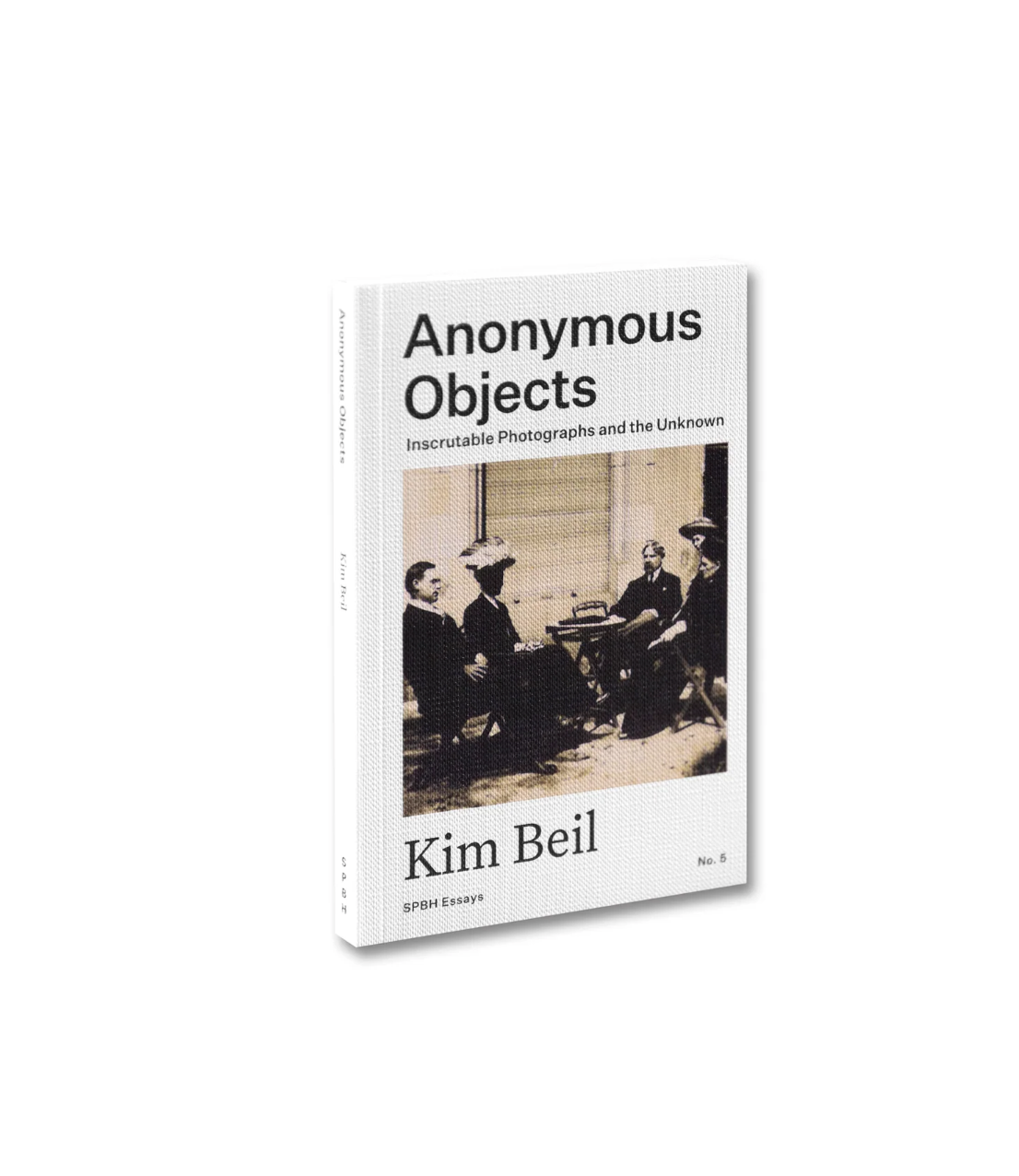 Anonymous Objects: Inscrutable Photographs and the Unknown