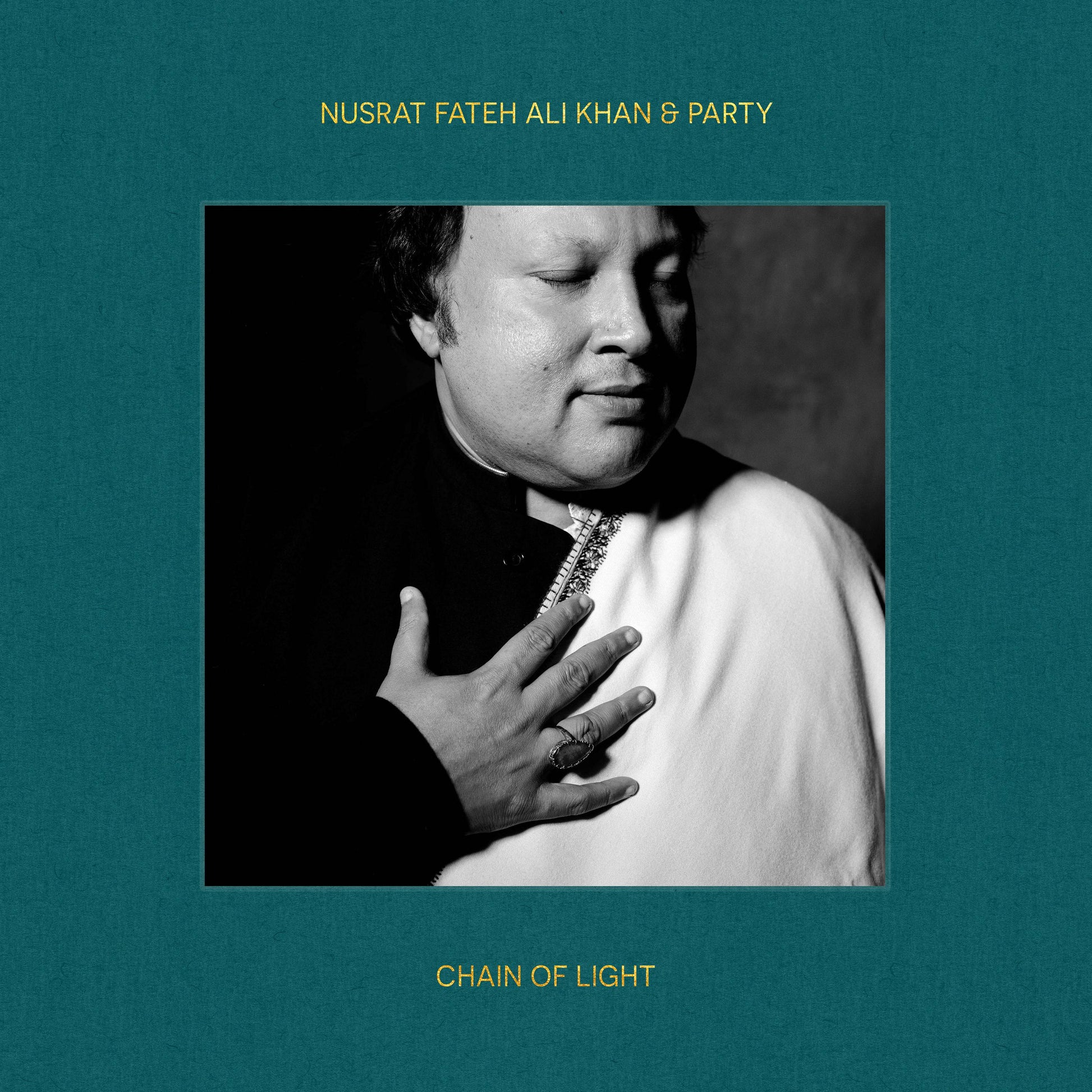 RW256X Nusrat Fateh Ali Khan - Chain of Light cover art.jpg