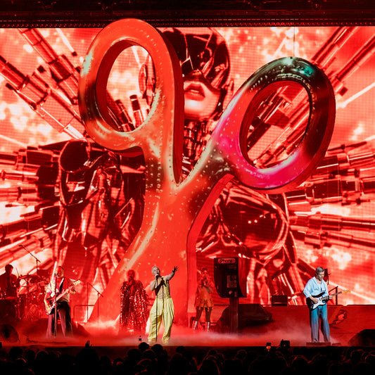 It's 10PM... Do You Know Where Your Sisters Are? - Live from The O2, London