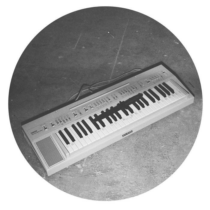 TUTAMEN 002